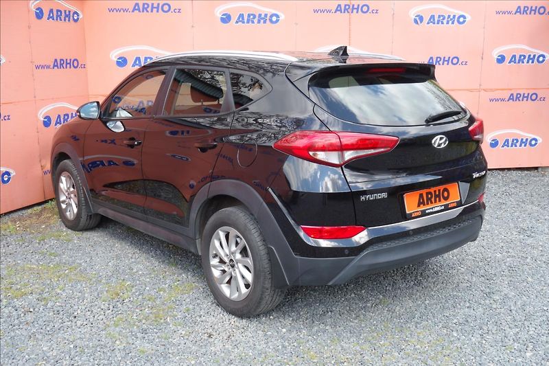 Hyundai Tucson 1,7 CRDi 85KW, ČR, NAVIGACE. - fotka 5 z 38