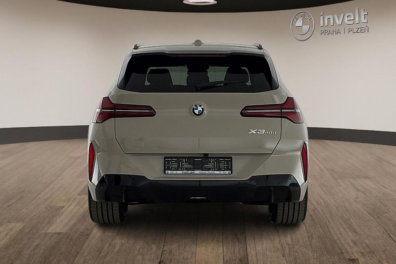 BMW X3 xDrive40d - fotka 4 z 26