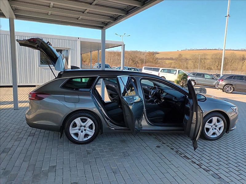 Opel Insignia 1,6 CDTI,81KW,SERVIS,LED,NAVI, - fotka 9 z 44