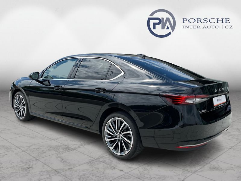 Škoda Superb 2.0TDi 110kW L&K DSG - fotka 6 z 30