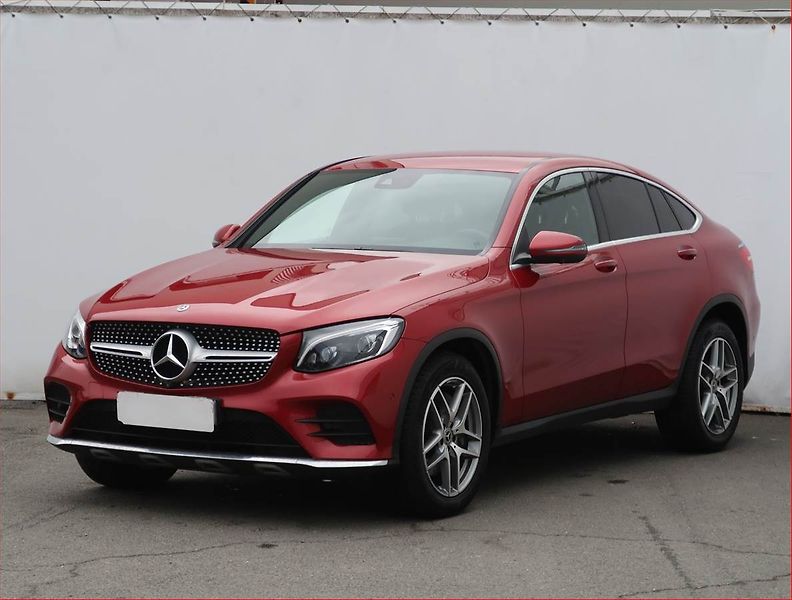 Mercedes-Benz GLC (2018) AMG line 220 d, 4x4,Automat - fotka 2 z 25