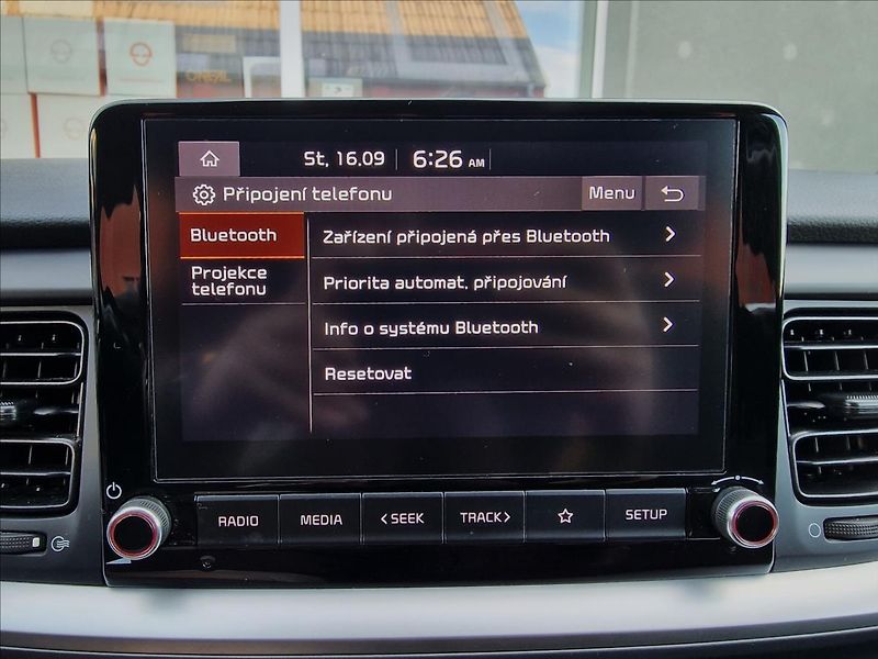 Kia Stonic 1.2 DPI 62kW Comfort,ČR,1.Maj - fotka 30 z 47