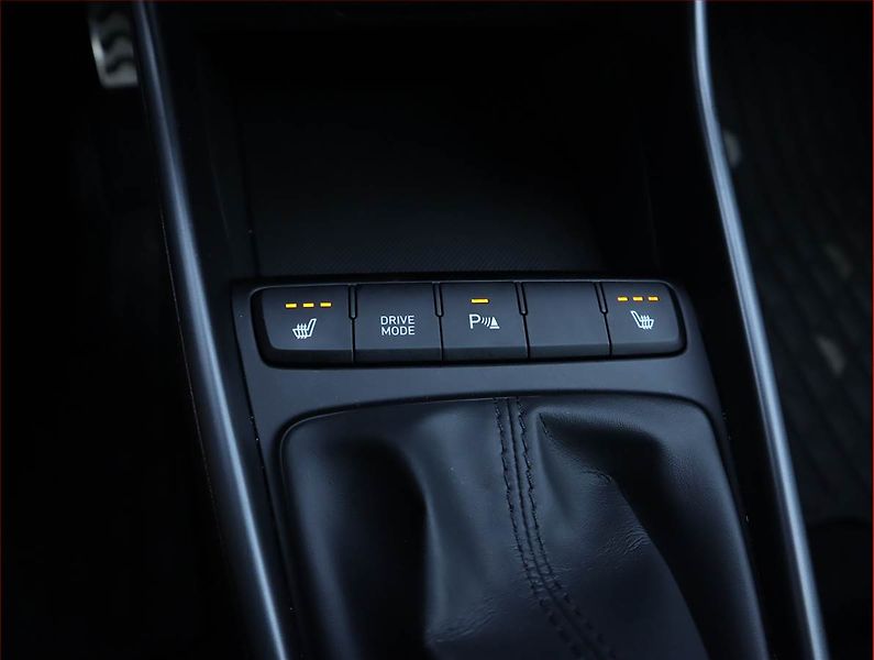 Hyundai Bayon (2021) 1.0 T-GDI, Serv.kniha - fotka 19 z 21