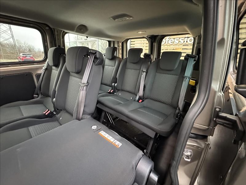 Ford Transit Custom 2,0 TITANIUM L1 - fotka 15 z 19