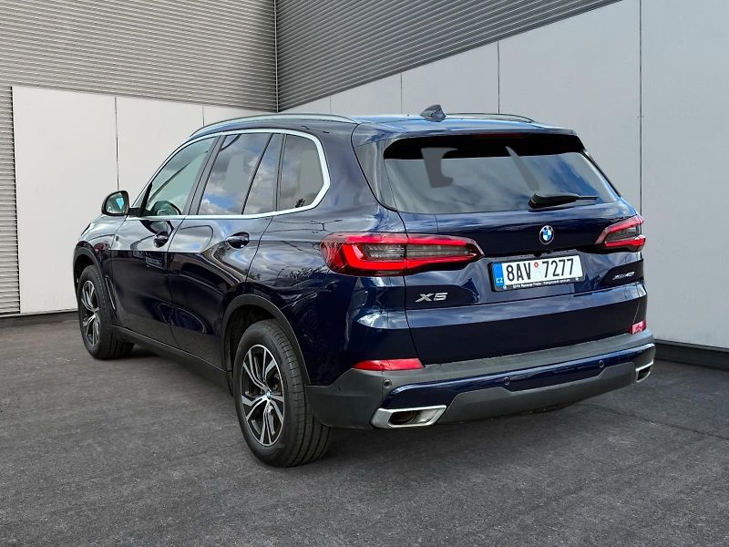 BMW X5 (2021) xDRIVE 40i 245kW 4x4 CZ DPH - fotka 5 z 11