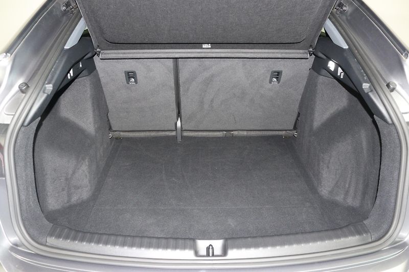 Audi Q4 e-tron Sportback - fotka 13 z 26