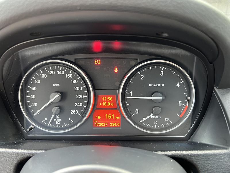 BMW X1 xDrive20d 130kW PANORAMA 1.MAJ - fotka 13 z 13
