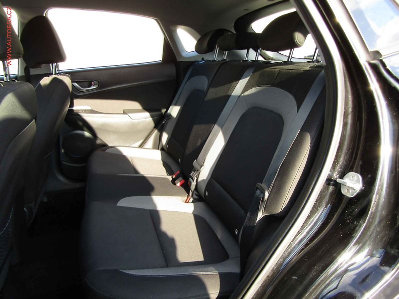 Hyundai Kona (2019) 1.0 T-GDi, Navi, kamera - fotka 10 z 22