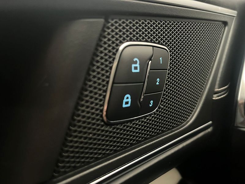 Ford S-MAX 2.5 FHEV VIGNALE REZERVACE - fotka 11 z 50