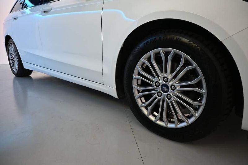 Ford Mondeo (2022) 2.0 LED ACC SONY 8AT Tažné ECO - fotka 33 z 36