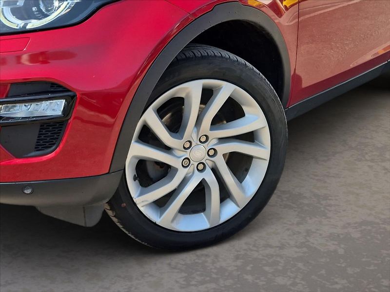 Land Rover Discovery Sport 2,0 - fotka 6 z 19