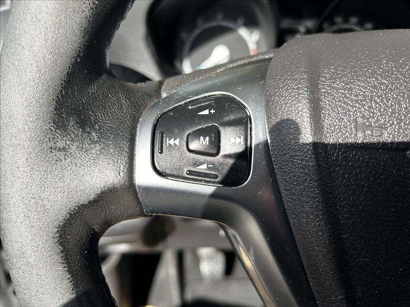 Ford Tourneo Courier 1,0 i 74 kW  Tempomat,Isofix - fotka 24 z 50