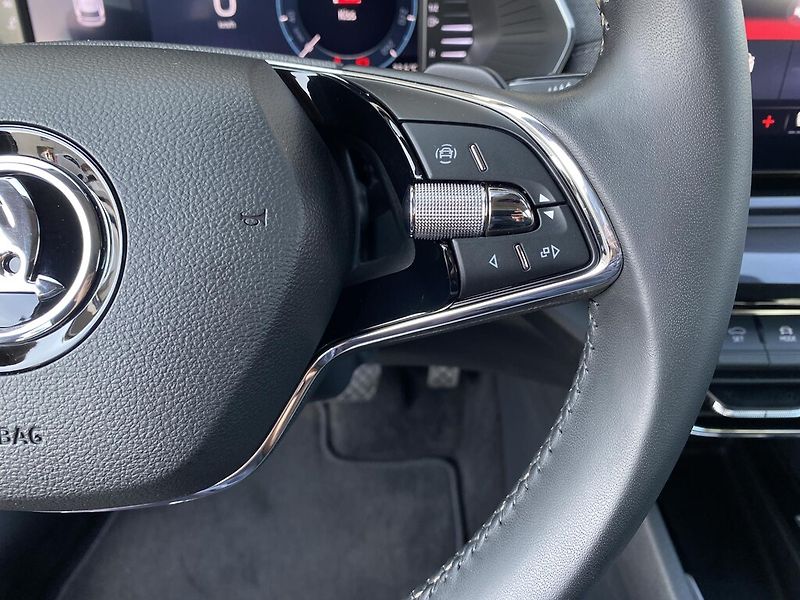 Škoda Octavia Combi 1,0 TSI 81 kW Style DSG - fotka 14 z 27