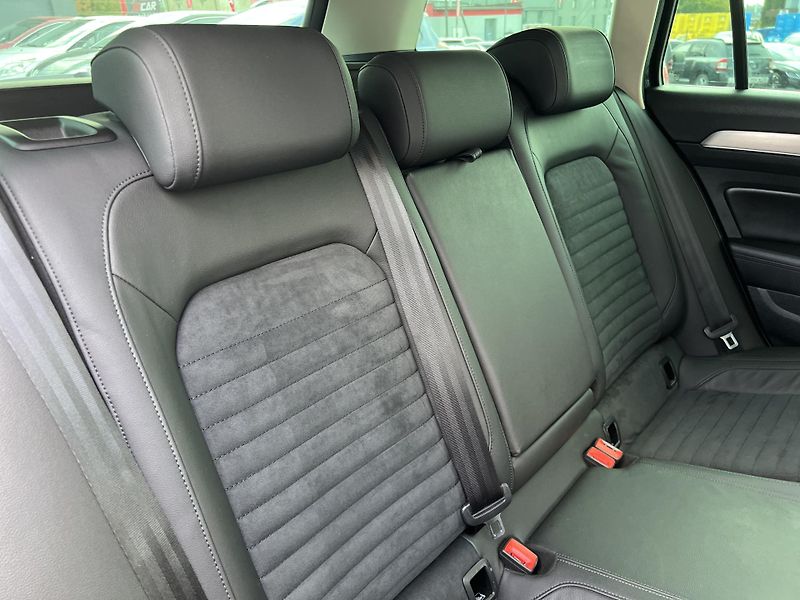 Volkswagen Passat 1.4TSi 110kw DSG NAVI KAMERA - fotka 30 z 45