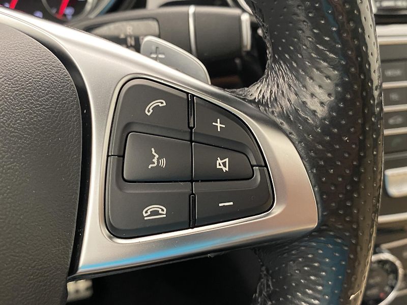 Mercedes-Benz GLE 43 AMG 4MATIC AUT  - fotka 20 z 67