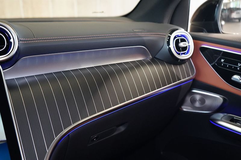 Mercedes-Benz GLC 220d 4M AMG, Ventilace, Tažné - fotka 44 z 50