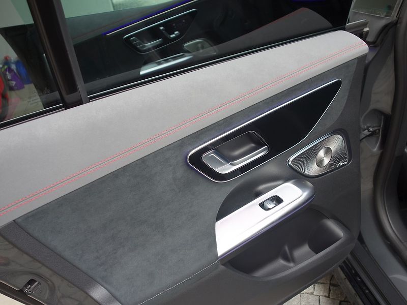 Mercedes-Benz EQE (2024) 350*4M*AMG*PAN*HYPERSCREEN*TOP - fotka 46 z 50