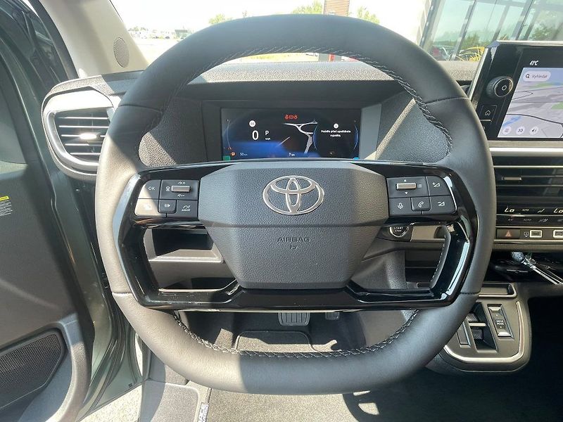 Toyota ProAce Verso 2.2D 180K Automat L2 Family 8S - fotka 19 z 29