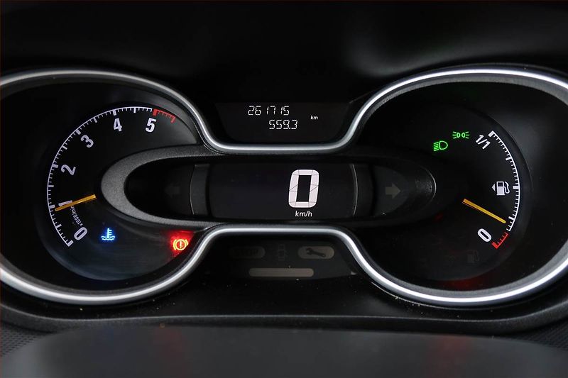 Opel Vivaro (2016) 1.6 BiCDTI, Bus, 8Míst, ČR - fotka 11 z 16