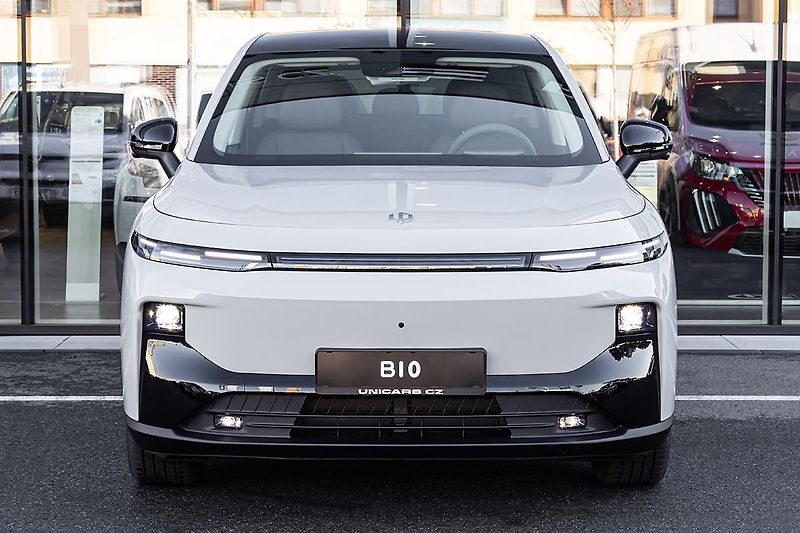 Leapmotor B10 (2026) 1,5 dojezd až 900km  DESIGN Hy - fotka 2 z 14