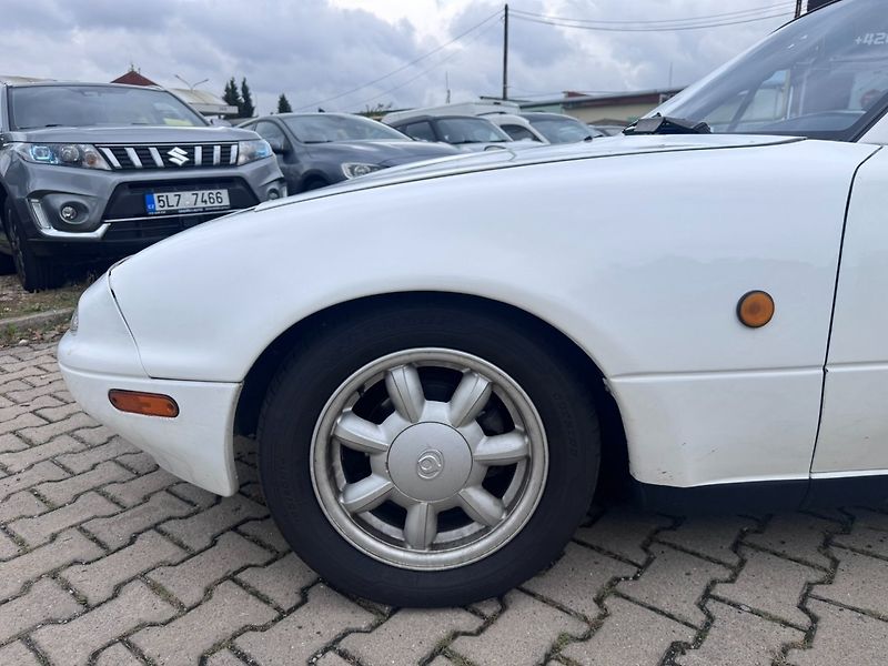 Mazda MX-5 (1990) NA 1,6i 85 KW MRKAČKA STK - fotka 15 z 47