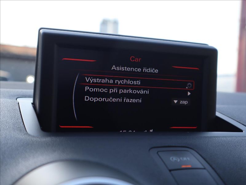 Audi A1 1,2 TSi MMI Výhřivané sedadla - fotka 15 z 26