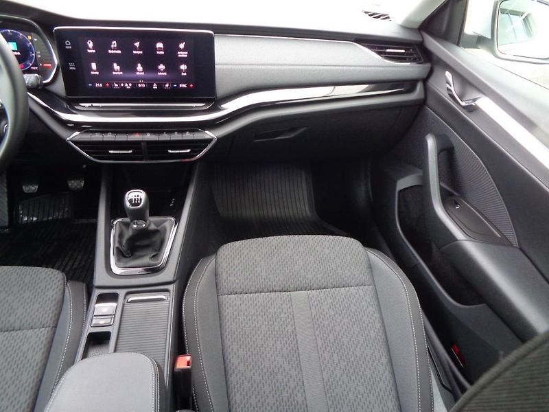 Škoda Octavia Combi 1.5 TSI STYLE   110 kW - fotka 22 z 30