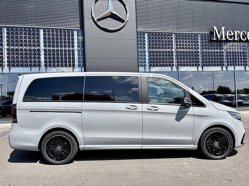 Mercedes-Benz Třídy V (2026) 300d EXCLUSIVE AMG 4M L AIR - fotka 10 z 36