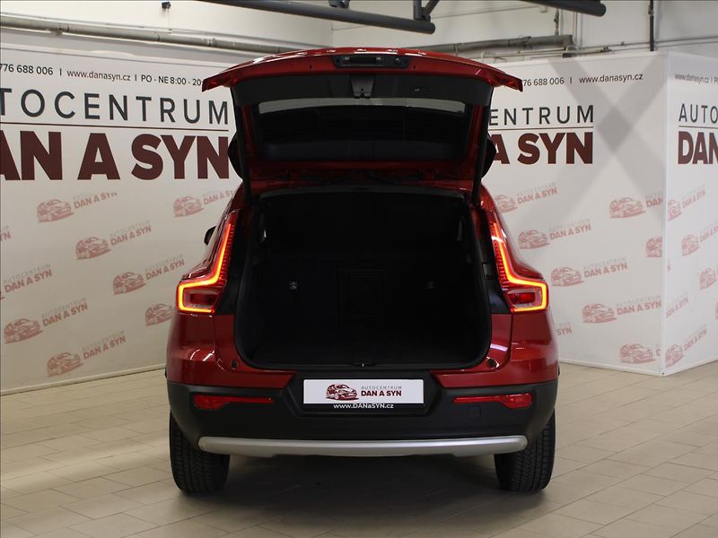 Volvo XC40 2,0 T5 182KW AWD zánovní - fotka 7 z 34