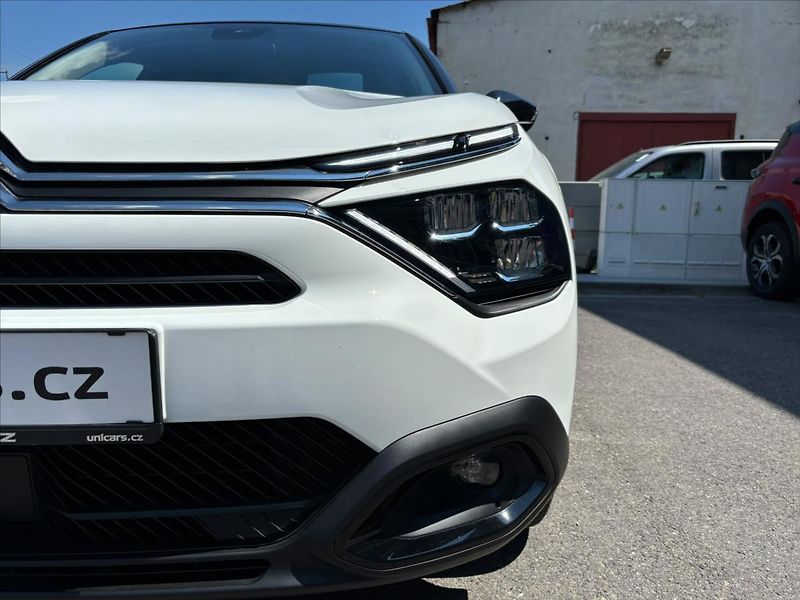 Citroën C4 1,2 PureTech  Feel Pack ZÁRUKA - fotka 10 z 23