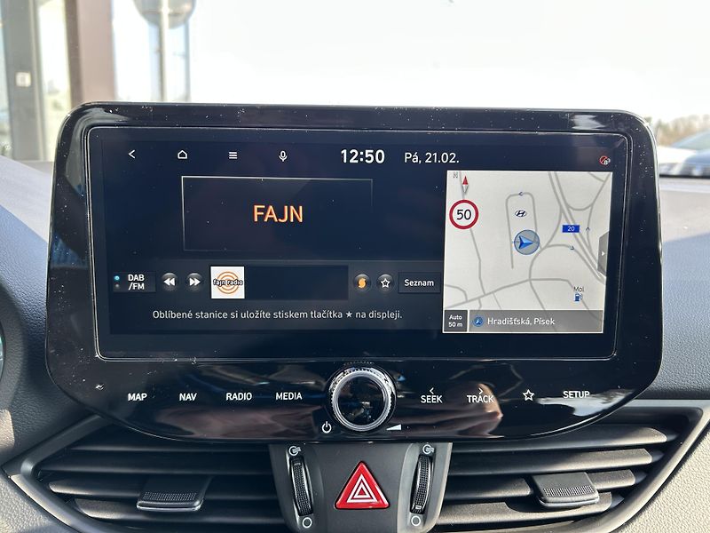 Hyundai i30 WG FL 1,5 T-GDI MT COMFORT 16 - fotka 20 z 28