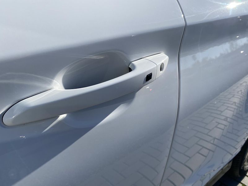 Hyundai Kona EV 100KW - 1xMAJ - DPH - TOP - fotka 13 z 50