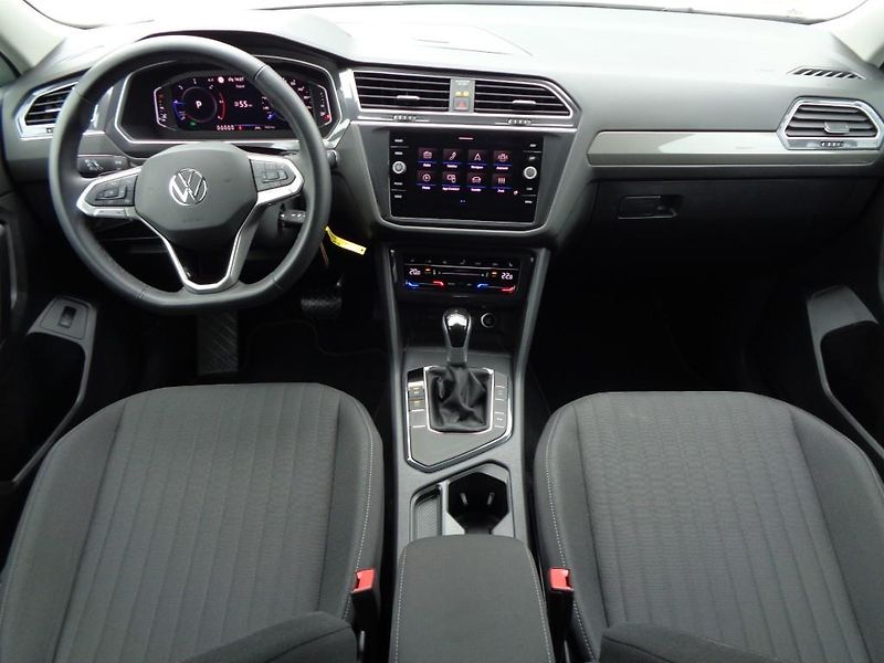 Volkswagen Tiguan 2.0 TDI DSG Life 7 míst 110kW - fotka 14 z 30