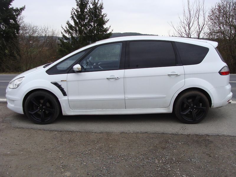 Ford S-MAX 2.2 TDCi,129 kW,klima,nová STK - fotka 2 z 20