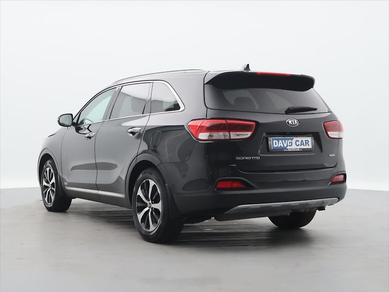 Kia Sorento 2.2 CRDI 147kW Exclusive 4x4 - fotka 5 z 33