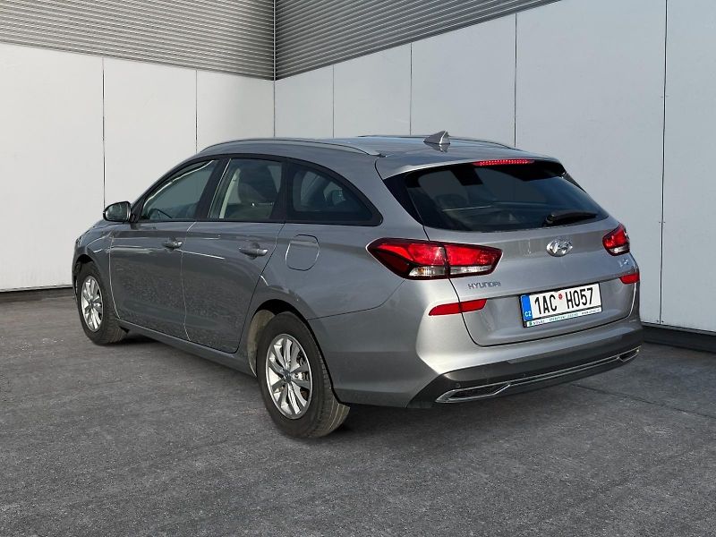 Hyundai i30 (2024) COMFORT 1.0TGDI 88kW CZ DPH - fotka 4 z 11