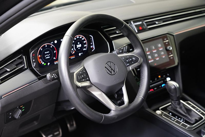 Volkswagen Passat - fotka 14 z 27