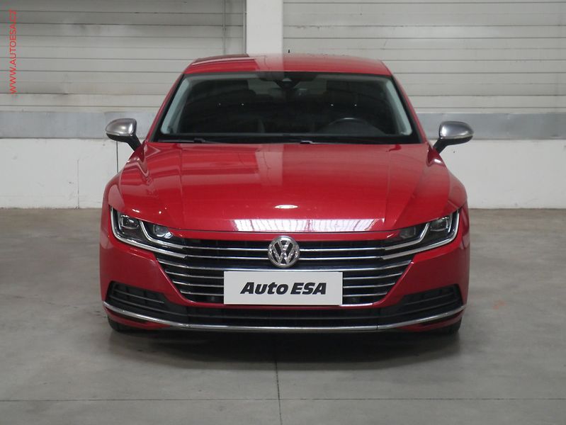 Volkswagen Arteon (2019) 2.0 TDi, 1.maj,ČR, Elegance - fotka 2 z 19