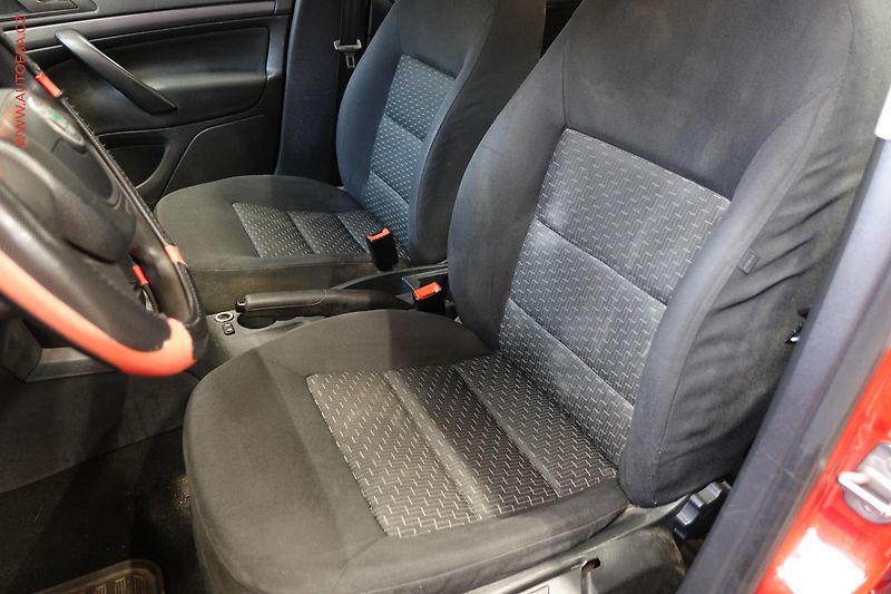 Škoda Octavia (2011) 1.2 TSi, ČR, Klima - fotka 9 z 18