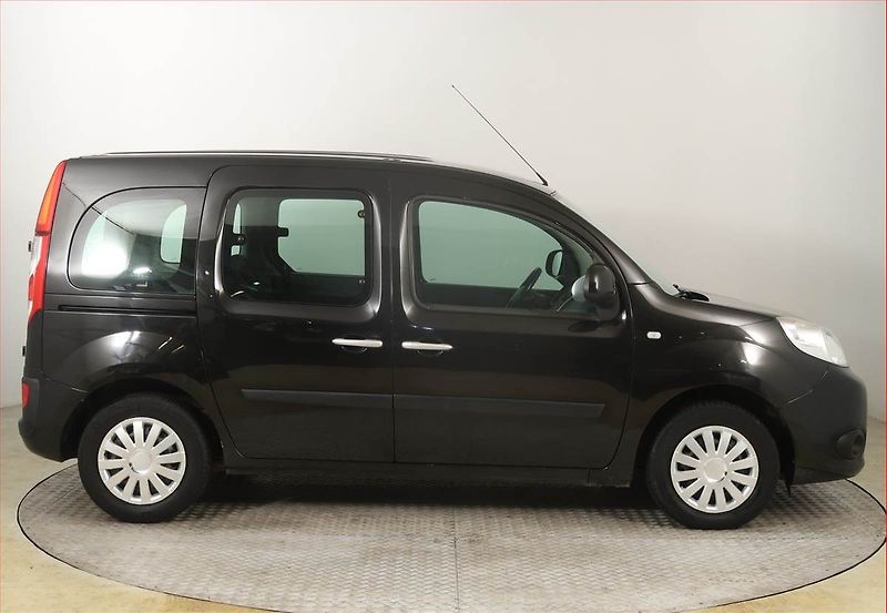 Renault Kangoo (2017) 1.5 dCi, 5Míst, ČR, 1Maj, DPH - fotka 6 z 16