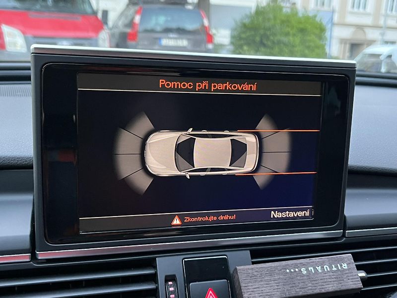 Audi A6 (2013) 3.0 TDI QUATTRO - fotka 28 z 38