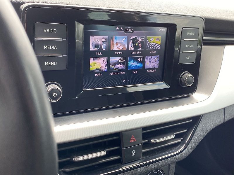 Škoda Scala (2022) 1.5 TSI Ambition - fotka 17 z 34