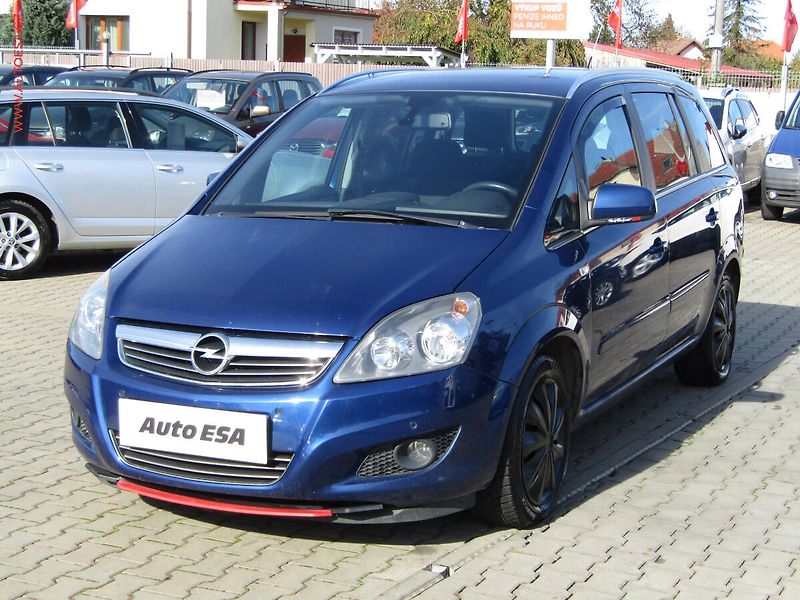Opel Zafira (2011) 1.8 i, AC, temp - fotka 3 z 17