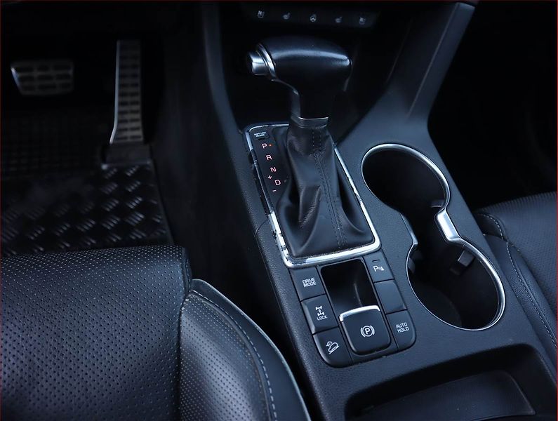 Kia Sportage (2016) 2.0 CRDi, 4X4, Automat, Kůže - fotka 17 z 25