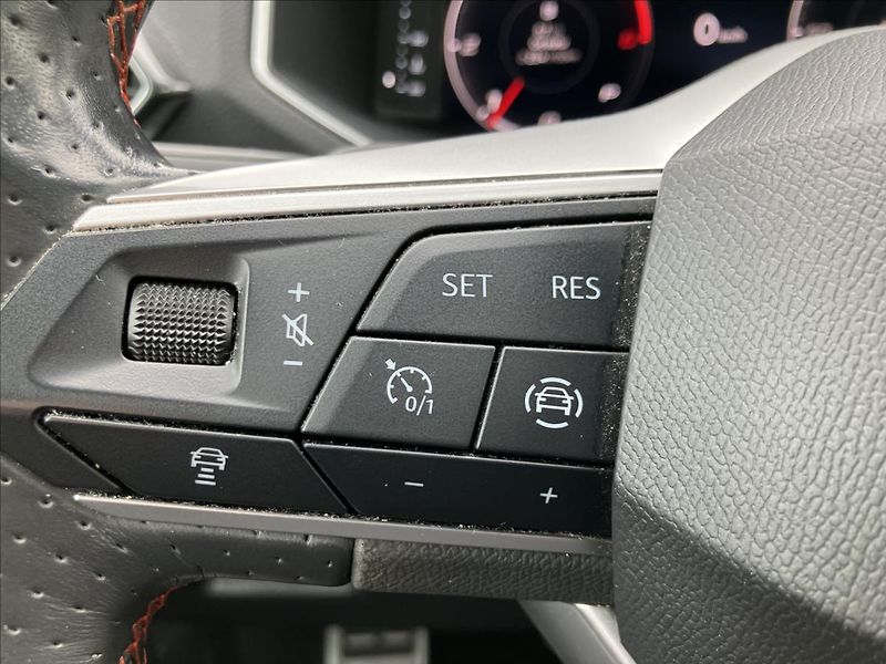 Seat Tarraco 2,0 FR 147 KW TAŽNÉ,WEBASTO - fotka 21 z 30