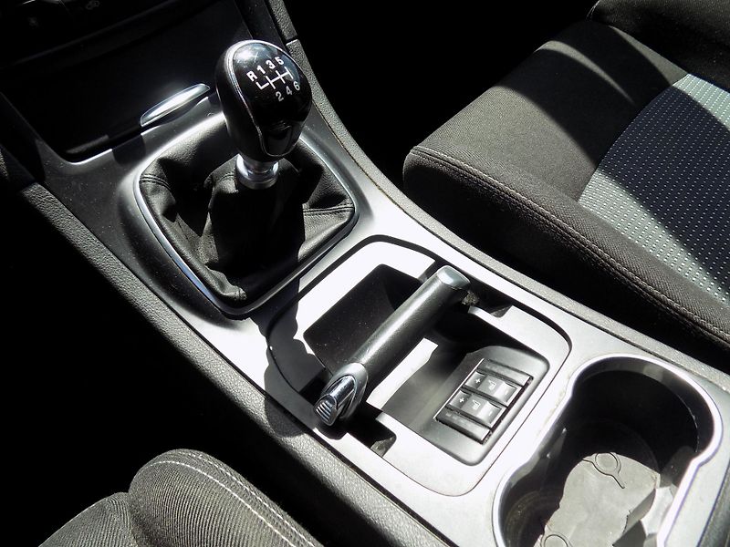 Ford S-MAX 2,0 TDCI 103 KW VÝHŘEV, TAŽNÉ - fotka 31 z 41