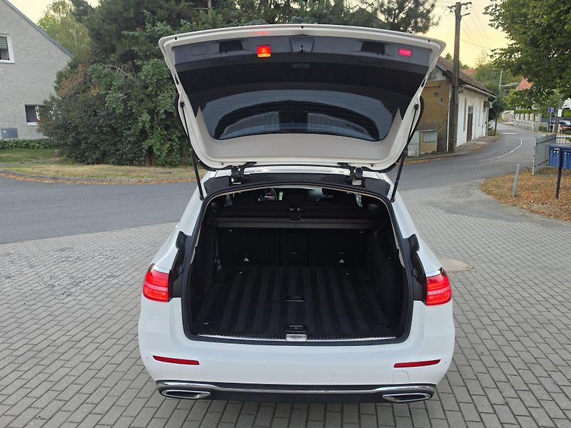 Mercedes-Benz Třídy E 2.2CDi 143kW AVANTGARDE*7-MÍST - fotka 35 z 54