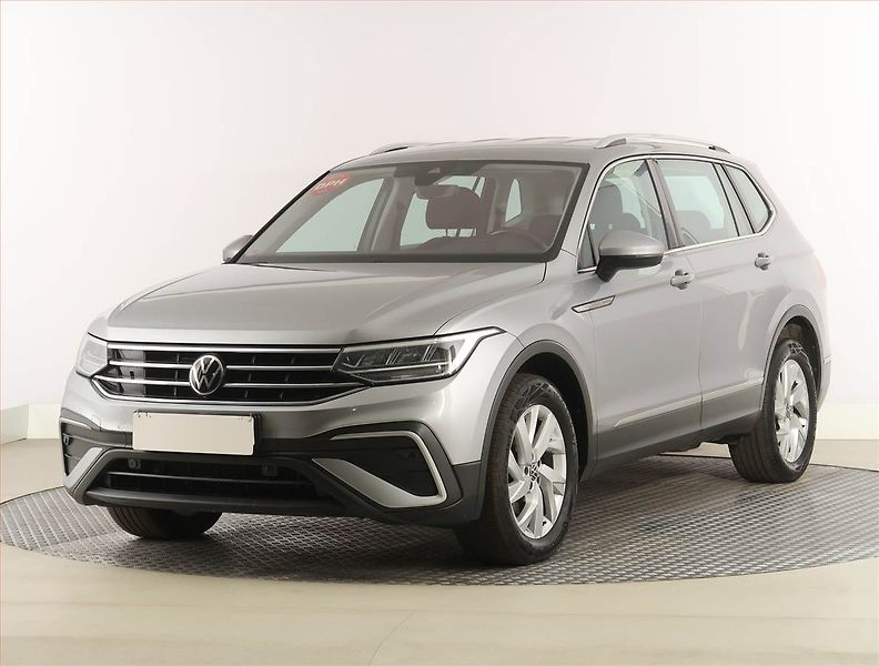 Volkswagen Tiguan Allspace (2022) Life 2.0 TDI, digi klima - fotka 2 z 31