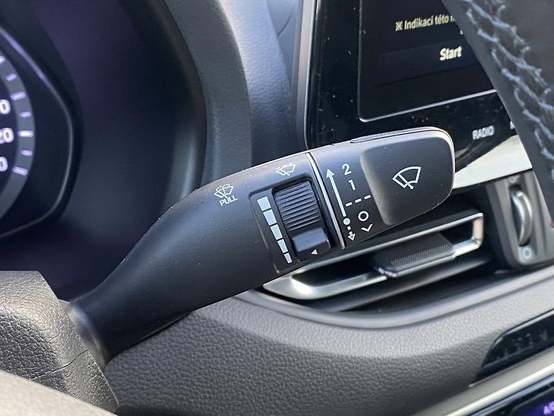 Hyundai i30 1.5TGDi, ČR-1m, Family Smart - fotka 16 z 33