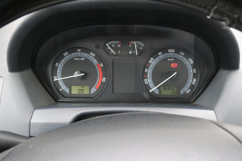 Škoda Fabia (2005) 1,2 47 kW Klima ČR - fotka 9 z 30